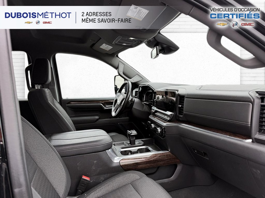 2023 GMC Sierra 1500 ELEVATION, REMORQUAGE MAX NHT V8 5.3L, CREW 4X4 !! in Victoriaville, Quebec - 7 - w1024h768px