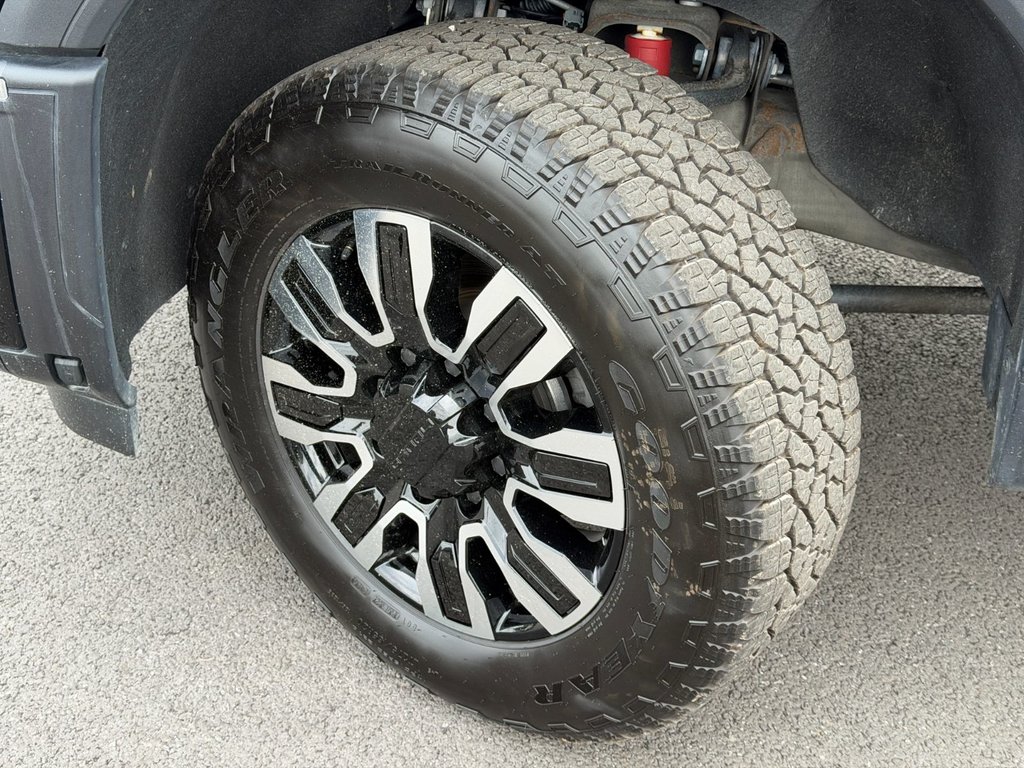 2025 GMC Sierra 2500HD in Plessisville, Quebec - 2 - w1024h768px