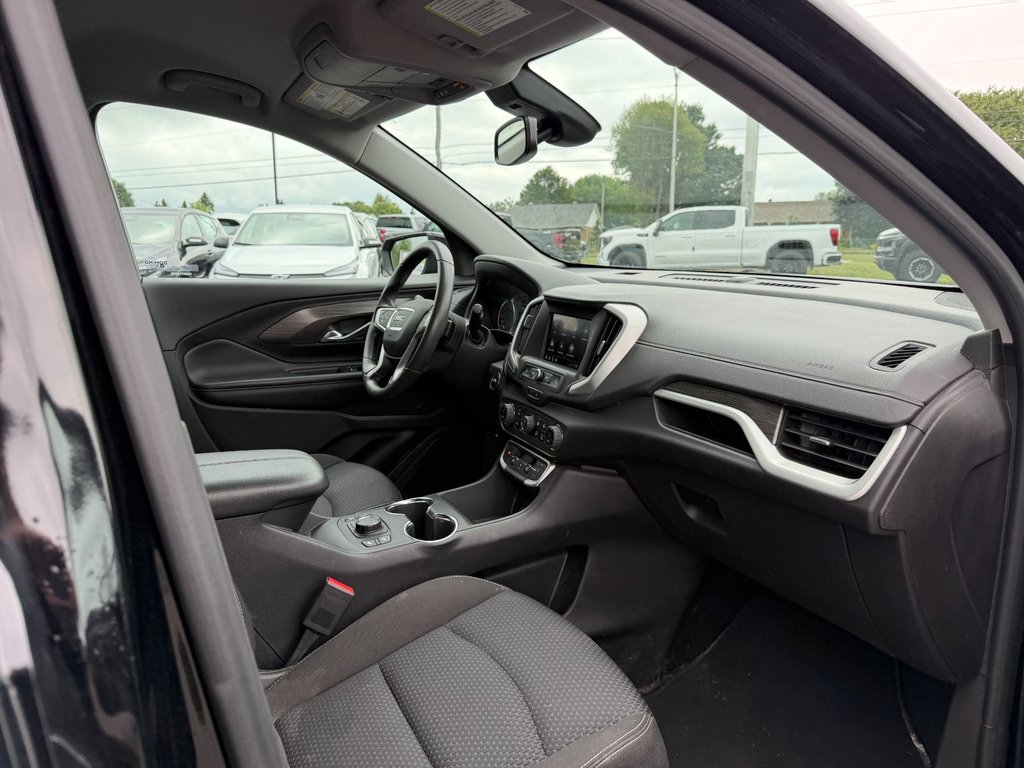2024 GMC Terrain in Plessisville, Quebec - 12 - w1024h768px