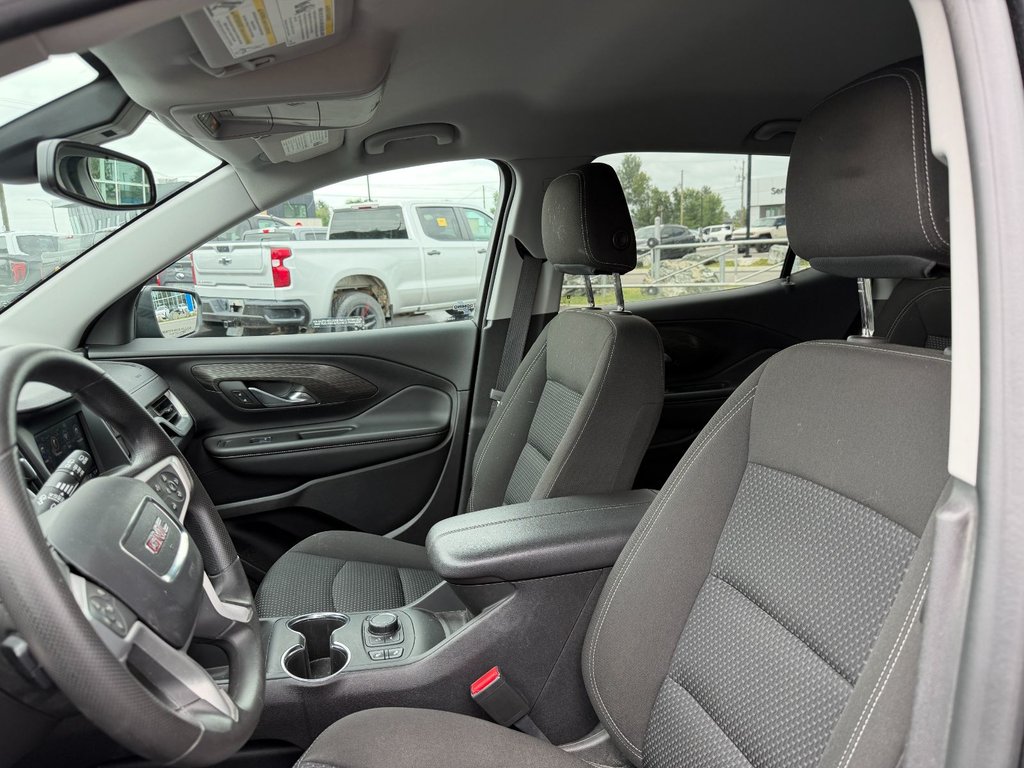 2024 GMC Terrain in Plessisville, Quebec - 13 - w1024h768px
