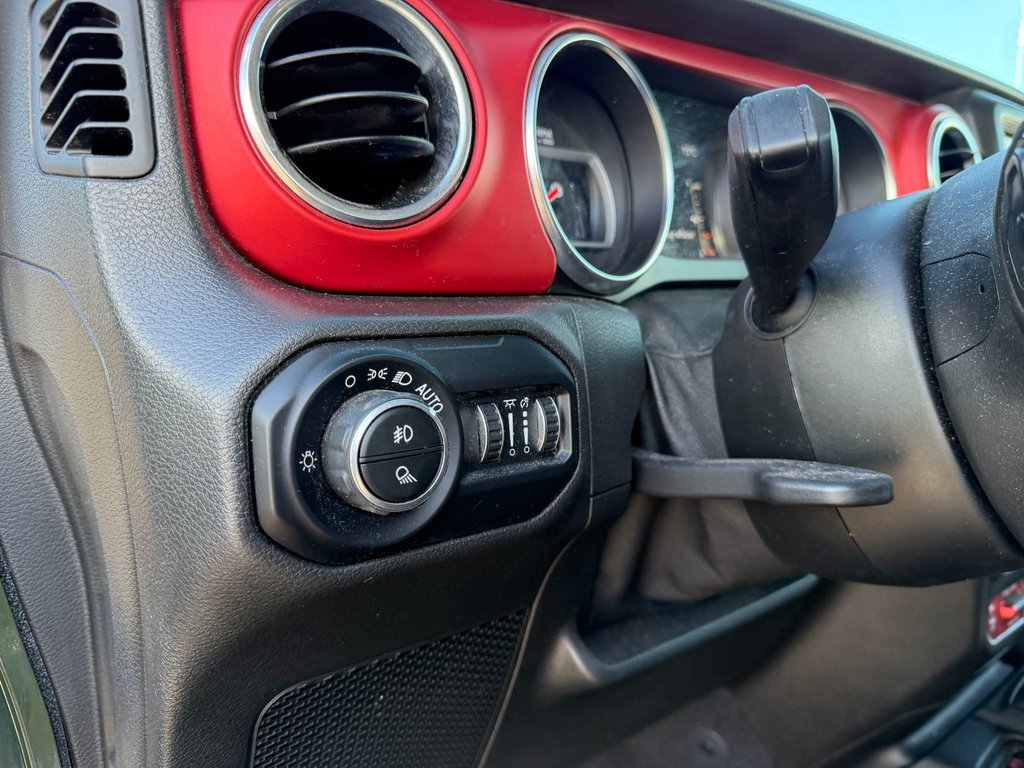 2021 Jeep Gladiator in Plessisville, Quebec - 17 - w1024h768px