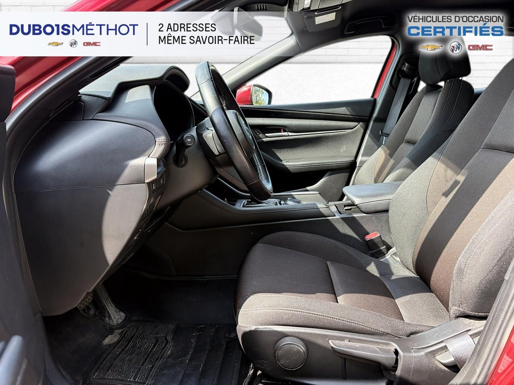 2023 Mazda 3 Sport in Victoriaville, Quebec - 16 - w1024h768px