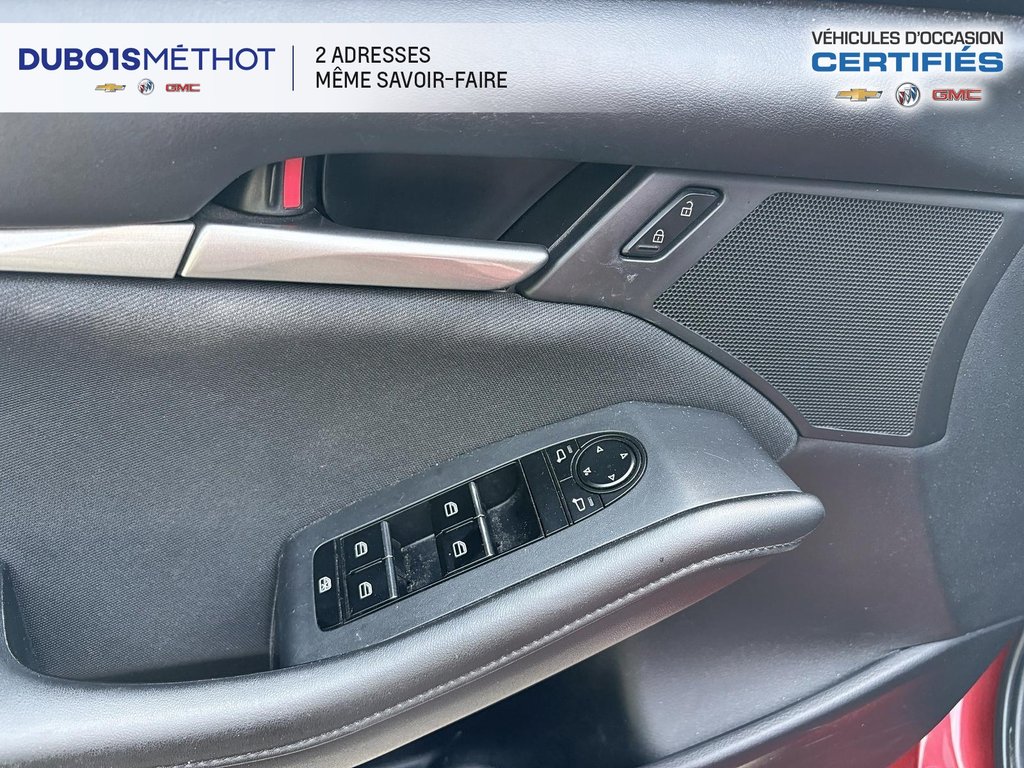 2023 Mazda 3 Sport in Victoriaville, Quebec - 17 - w1024h768px