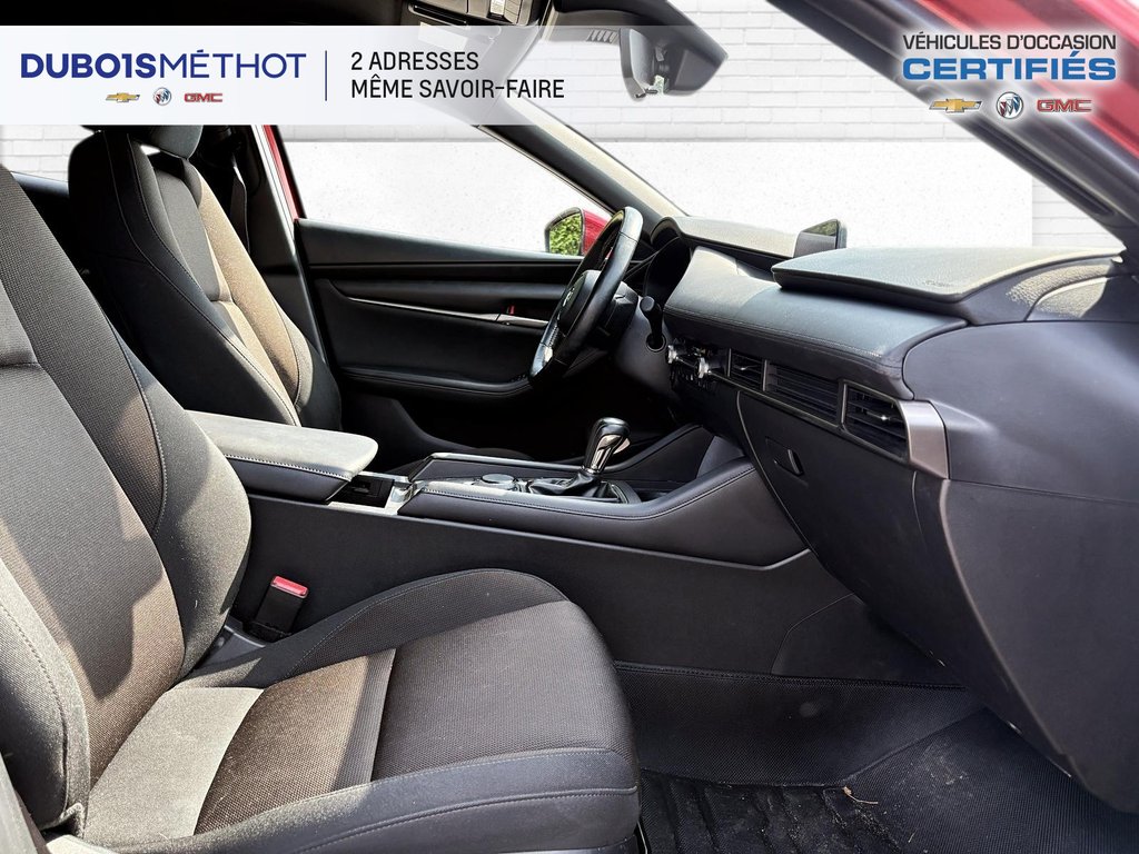 2023 Mazda 3 Sport in Victoriaville, Quebec - 13 - w1024h768px