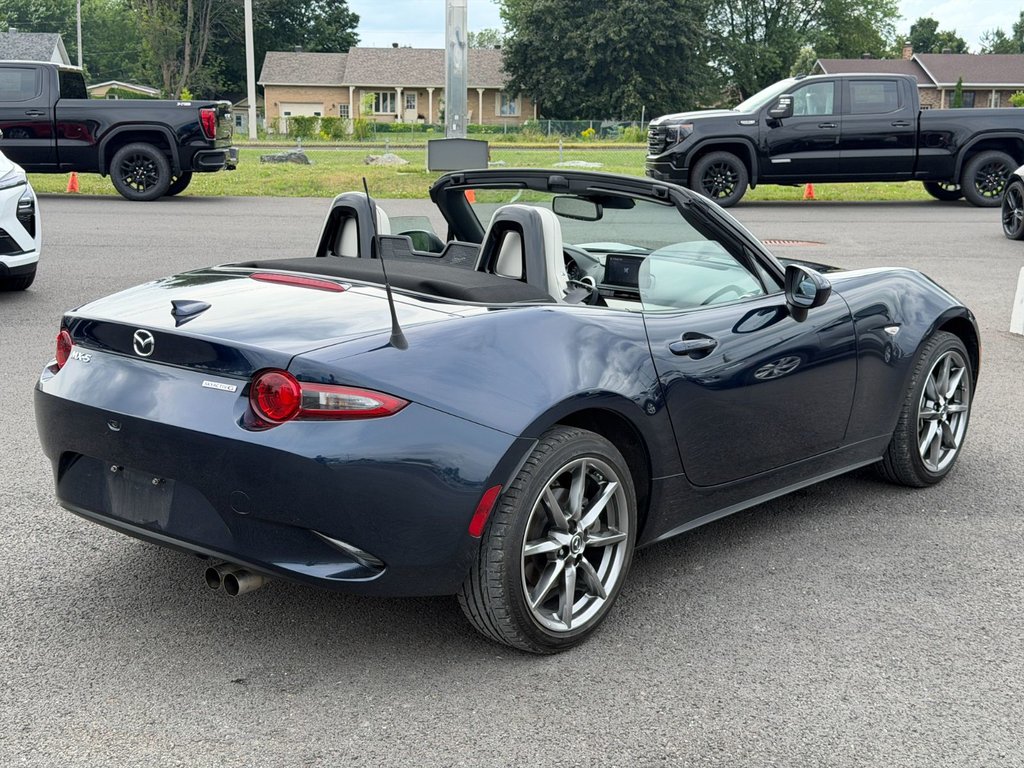 Mazda MX-5  2022 à Plessisville, Québec - 6 - w1024h768px