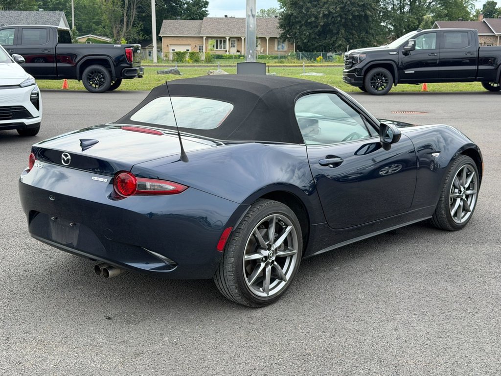 Mazda MX-5  2022 à Plessisville, Québec - 13 - w1024h768px