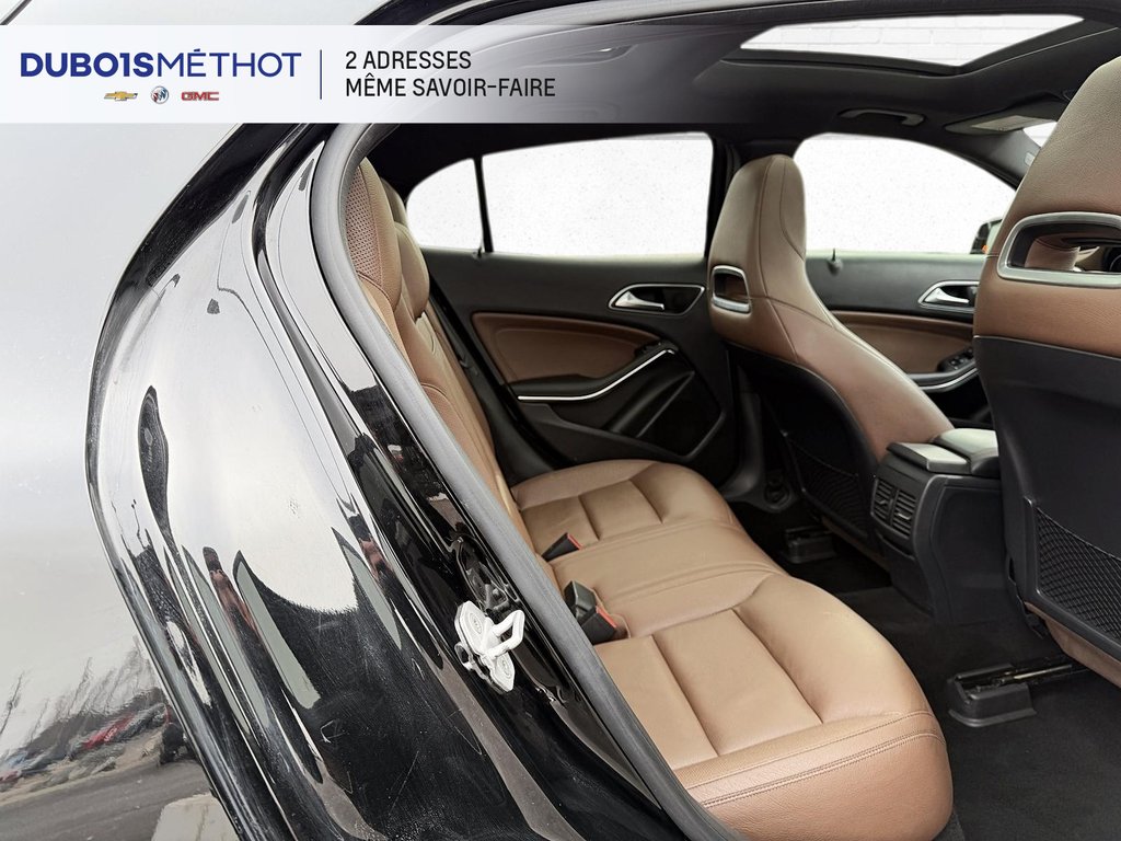 Mercedes-Benz GLA-Class GLA 250, 4 MATIC, CUIR, TOIT, AWD, GPS !!! 2015 à Plessisville, Québec - 13 - w1024h768px