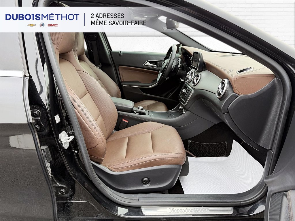 Mercedes-Benz GLA-Class GLA 250, 4 MATIC, CUIR, TOIT, AWD, GPS !!! 2015 à Plessisville, Québec - 16 - w1024h768px