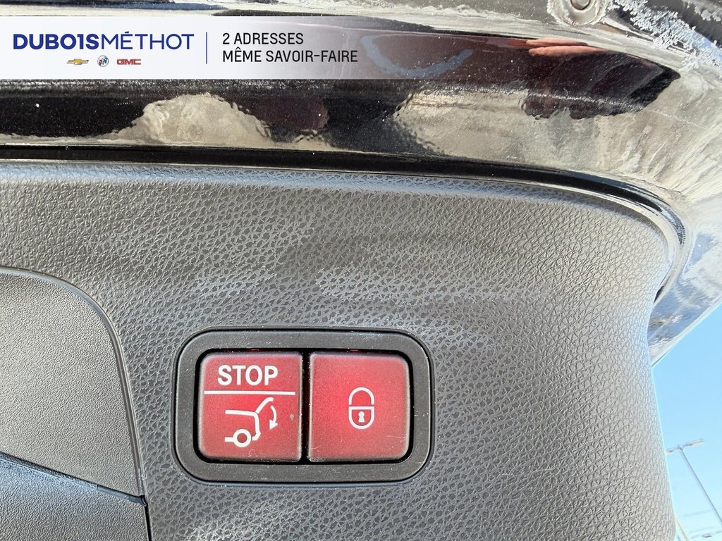 Mercedes-Benz GLC 300, 4 MATIC 2023 à Plessisville, Québec - 13 - w1024h768px