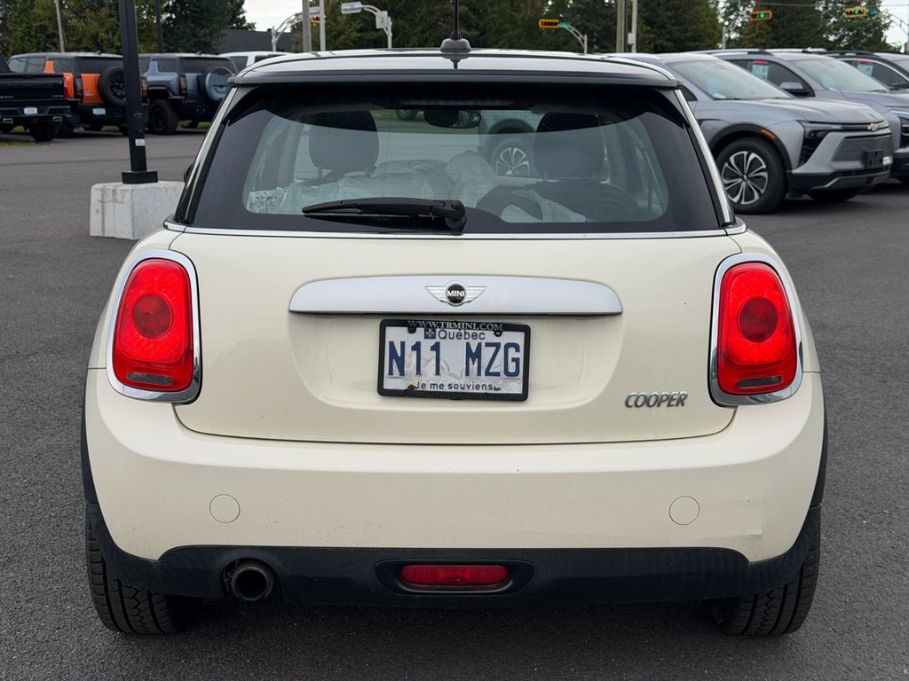 2014 MINI Cooper Hardtop in Plessisville, Quebec - 6 - w1024h768px