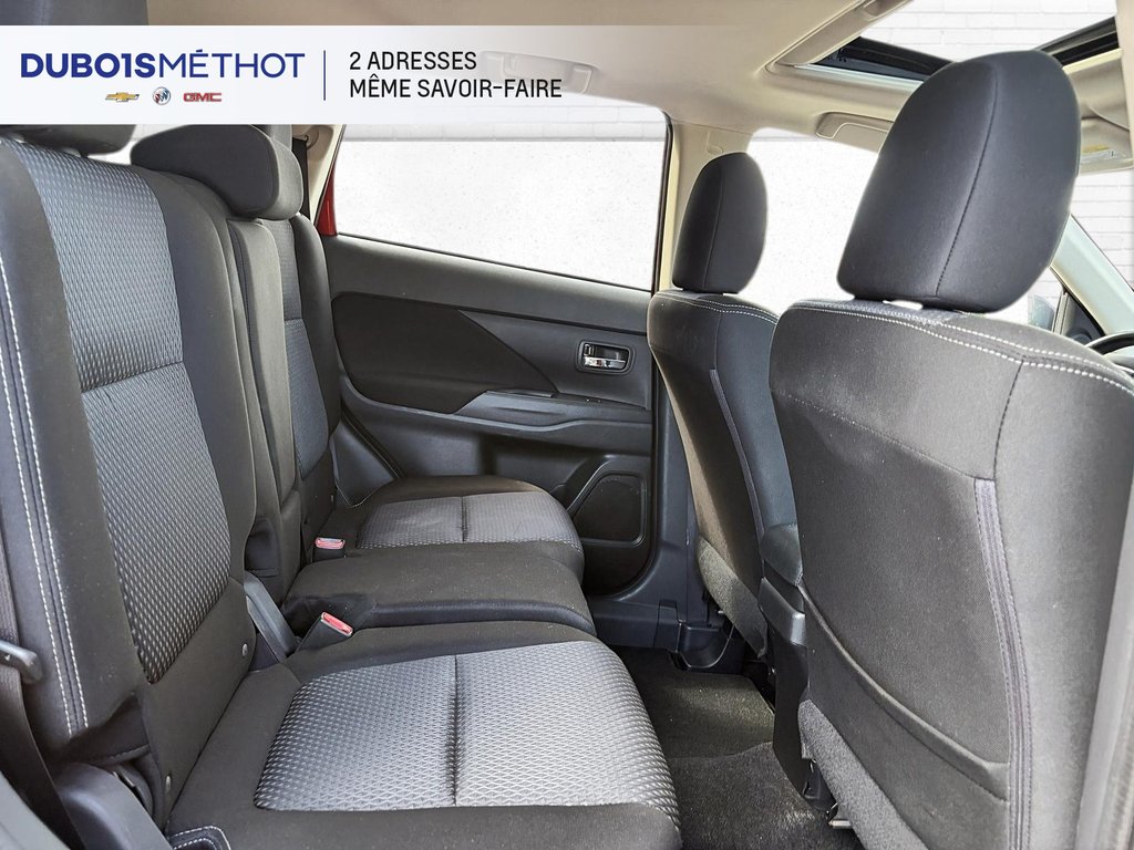 2017 Mitsubishi Outlander in Victoriaville, Quebec - 15 - w1024h768px