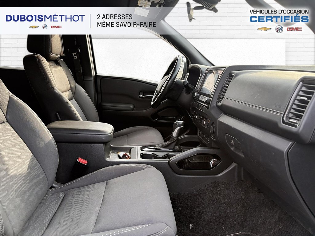 Nissan Frontier SV MIDNIGHT, 4X4, CREW, SIEGES + VOLANT CHAUFFANT 2023 à Victoriaville, Québec - 7 - w1024h768px