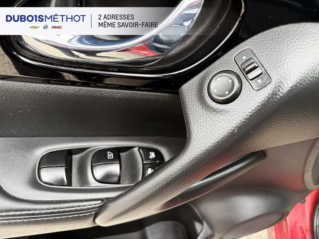 Nissan Qashqai SL, AWD, CUIR, TOIT, 2.0L !!! 2017 à Plessisville, Québec - 18 - w1024h768px