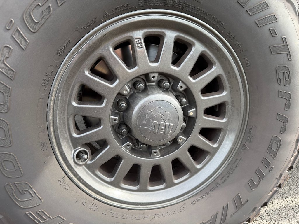 2017 Ram 3500 in Victoriaville, Quebec - 14 - w1024h768px