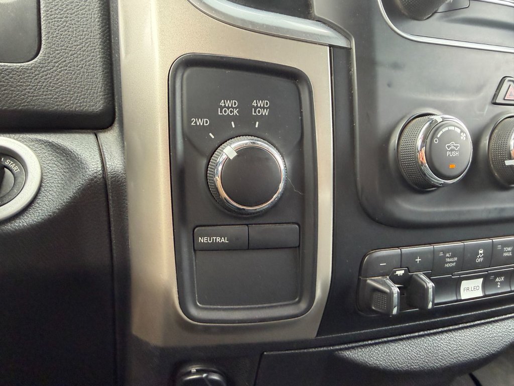2017 Ram 3500 in Victoriaville, Quebec - 33 - w1024h768px