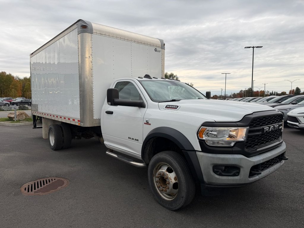 Ram 5500 Chassis  2019 à Victoriaville, Québec - 6 - w1024h768px