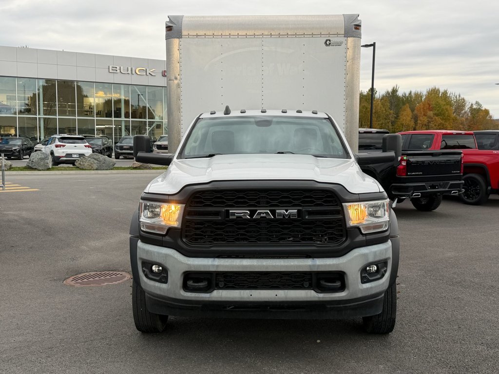 Ram 5500 Chassis  2019 à Victoriaville, Québec - 2 - w1024h768px