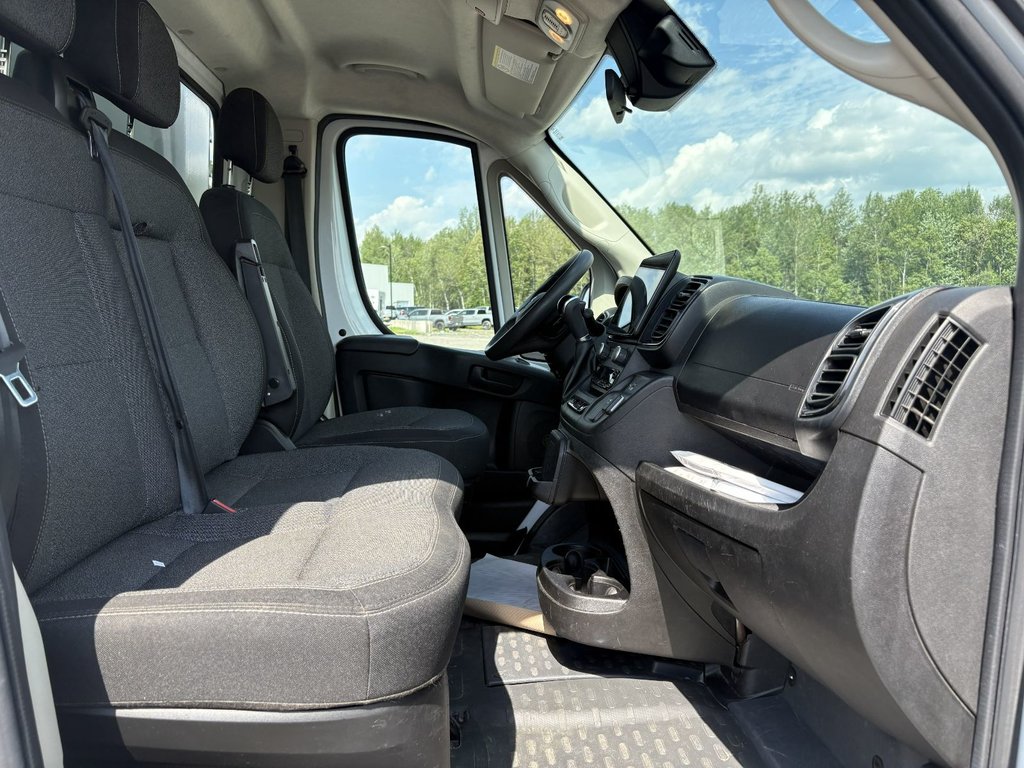 2022 Ram ProMaster Chassis Cab in Victoriaville, Quebec - 13 - w1024h768px