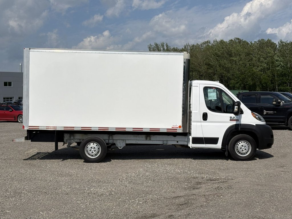 2022 Ram ProMaster Chassis Cab in Victoriaville, Quebec - 8 - w1024h768px