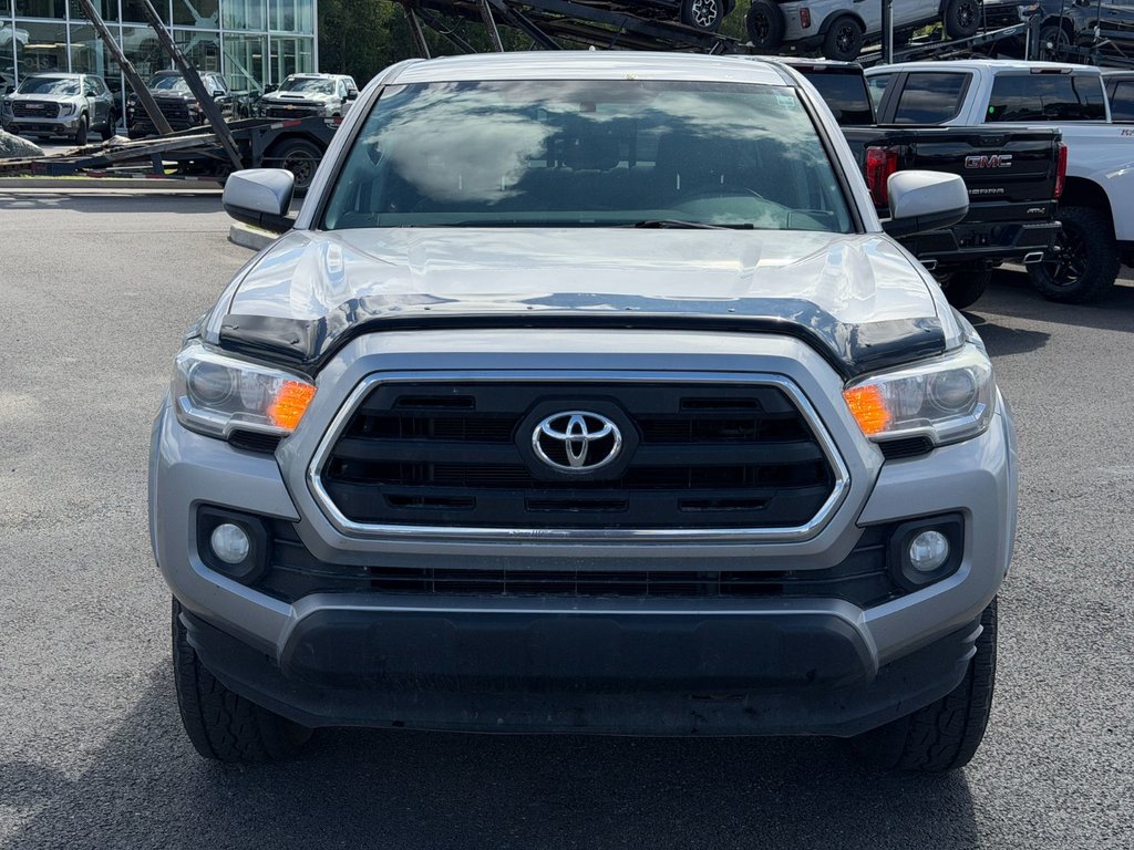 Toyota Tacoma  2017 à Victoriaville, Québec - 2 - w1024h768px