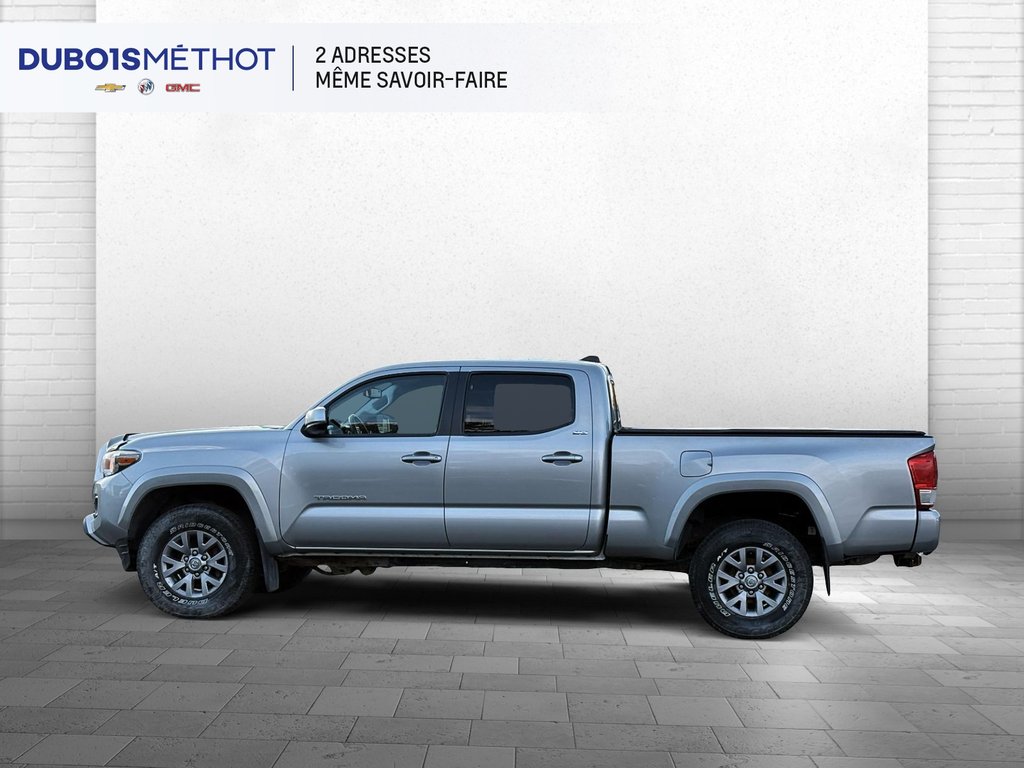 2017 Toyota Tacoma in Victoriaville, Quebec - 4 - w1024h768px