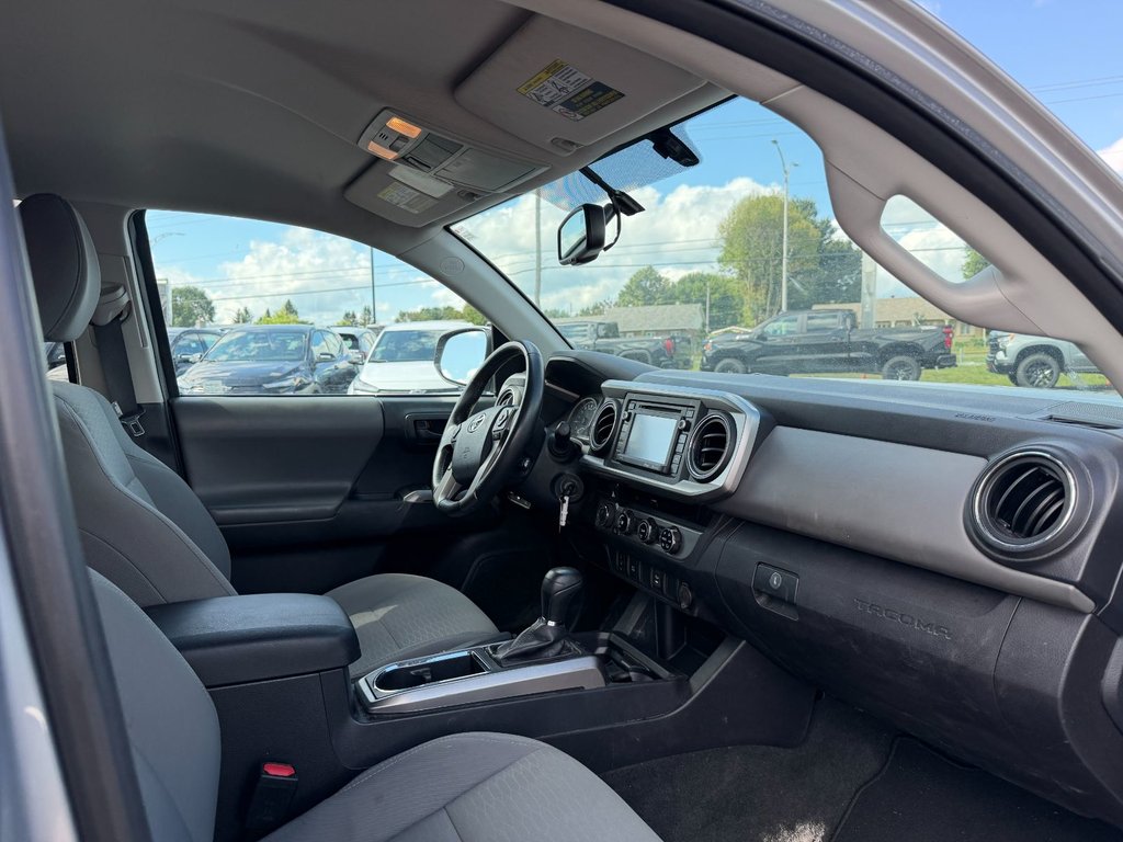 Toyota Tacoma  2017 à Victoriaville, Québec - 11 - w1024h768px