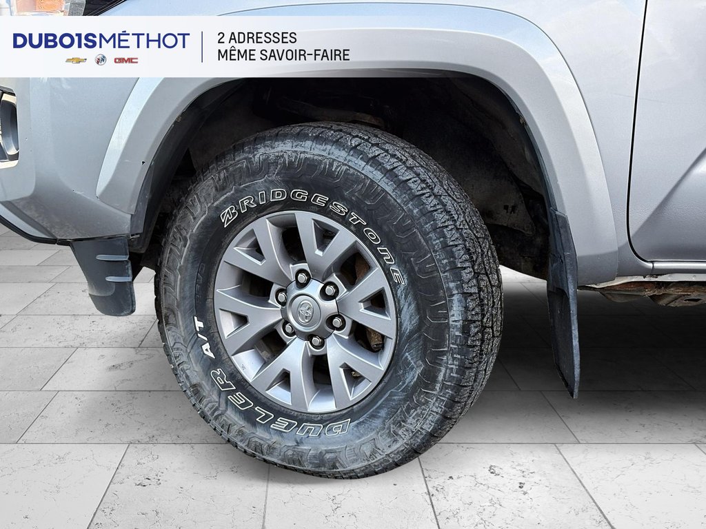 2017 Toyota Tacoma in Victoriaville, Quebec - 2 - w1024h768px
