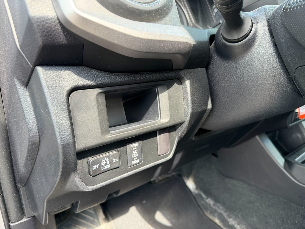 Toyota Tacoma  2017 à Victoriaville, Québec - 15 - w1024h768px