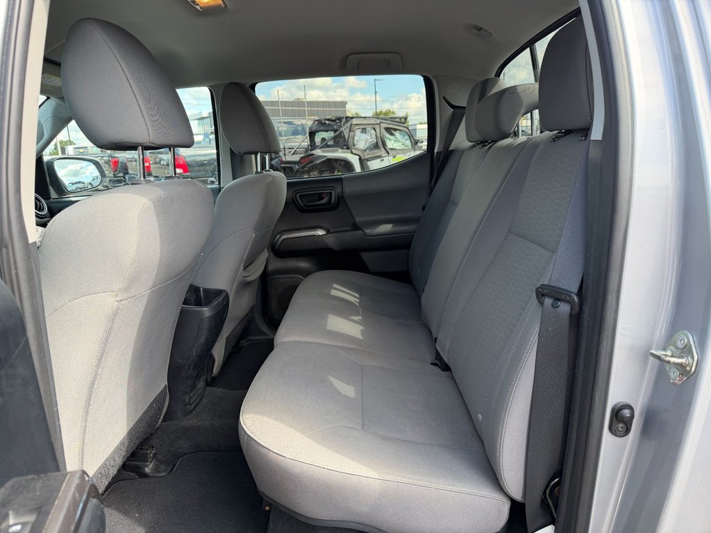 Toyota Tacoma  2017 à Victoriaville, Québec - 7 - w1024h768px