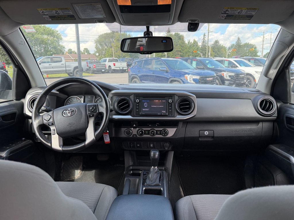 Toyota Tacoma  2017 à Victoriaville, Québec - 9 - w1024h768px
