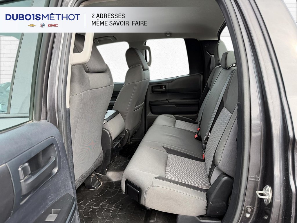 Toyota Tundra SR, V8 5.7L, 4X4, BAS KILOMETRAGE !!! 2015 à Plessisville, Québec - 12 - w1024h768px