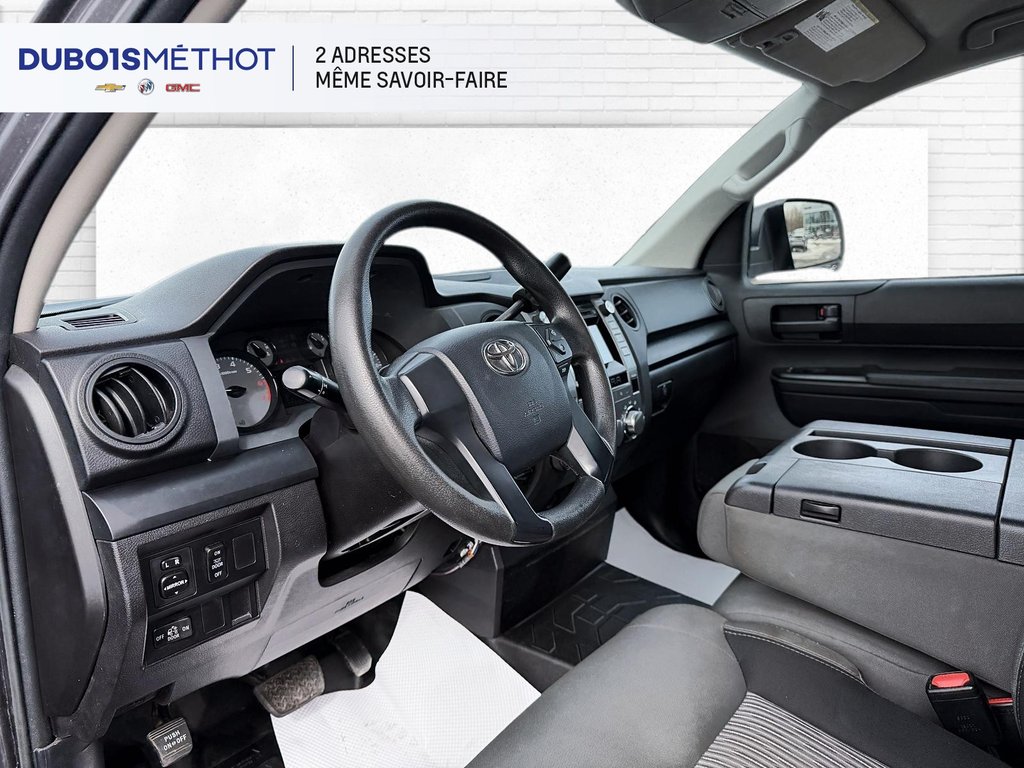 Toyota Tundra SR, V8 5.7L, 4X4, BAS KILOMETRAGE !!! 2015 à Plessisville, Québec - 17 - w1024h768px