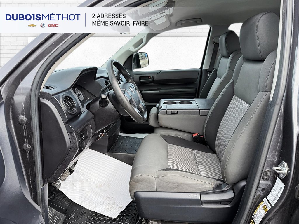 Toyota Tundra SR, V8 5.7L, 4X4, BAS KILOMETRAGE !!! 2015 à Plessisville, Québec - 16 - w1024h768px