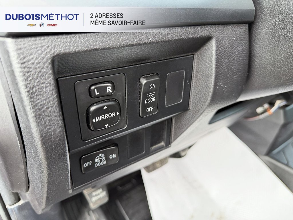 Toyota Tundra SR, V8 5.7L, 4X4, BAS KILOMETRAGE !!! 2015 à Plessisville, Québec - 20 - w1024h768px