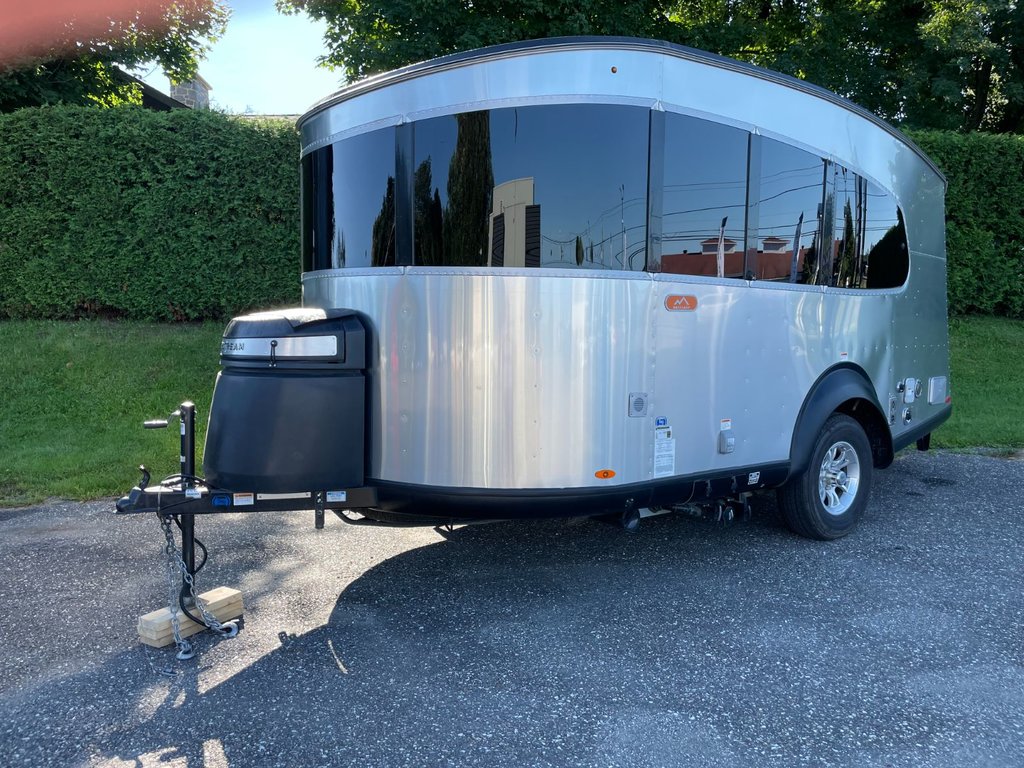 Basecamp 20X, OPTION A/C ET MICRO-ONDE  !!! 2021 à Victoriaville, Québec - 1 - w1024h768px