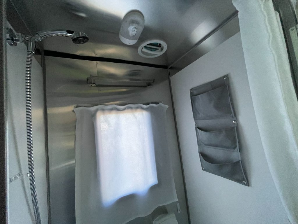 2021  Basecamp 20X, OPTION A/C ET MICRO-ONDE  !!! in Victoriaville, Quebec - 58 - w1024h768px