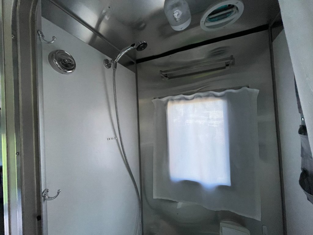 2021  Basecamp 20X, OPTION A/C ET MICRO-ONDE  !!! in Victoriaville, Quebec - 59 - w1024h768px