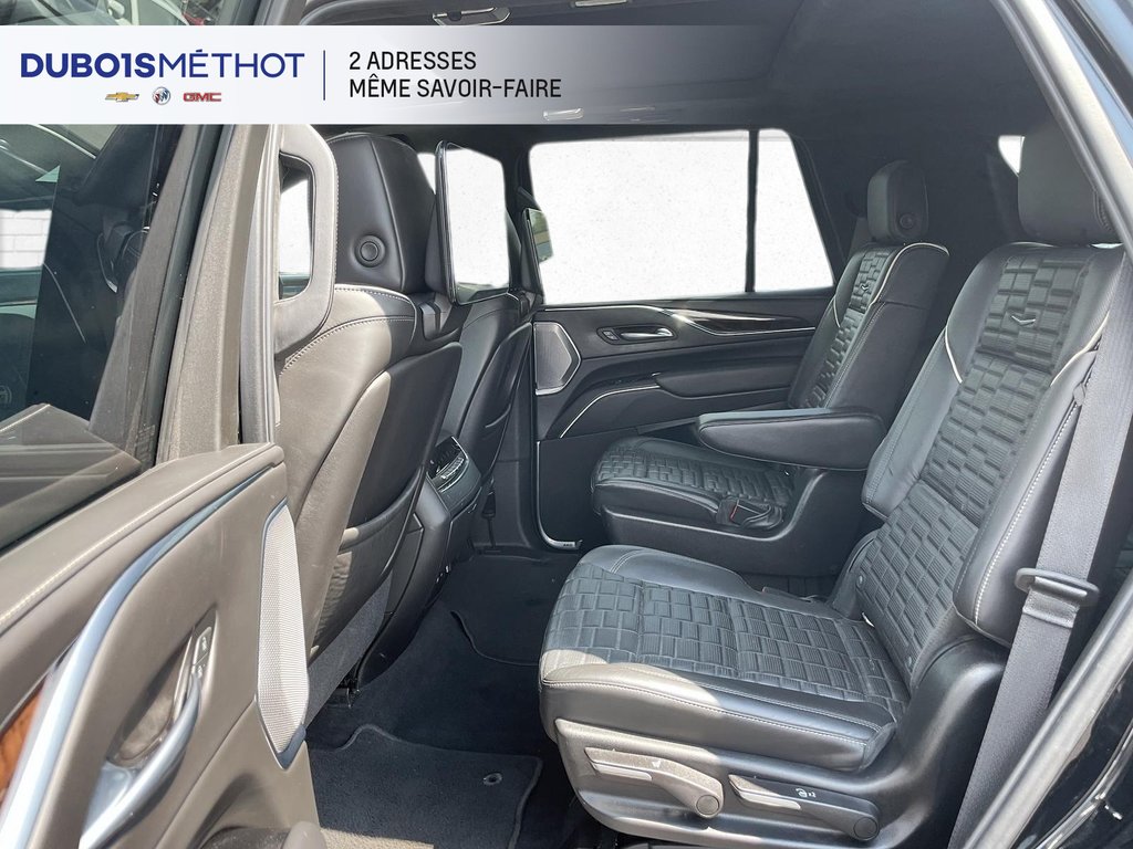 Cadillac Escalade SPORT PLATINUM, V8 6.2L, 2021 à Victoriaville, Québec - 14 - w1024h768px