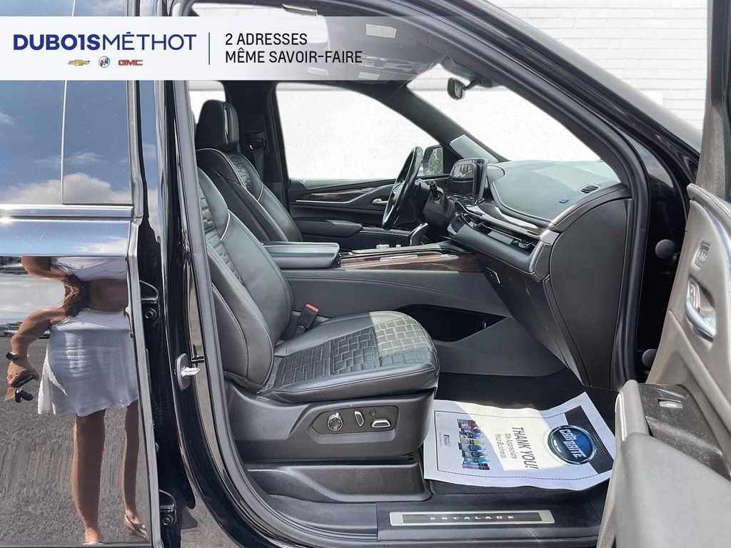 Cadillac Escalade SPORT PLATINUM, V8 6.2L, 2021 à Victoriaville, Québec - 19 - w1024h768px