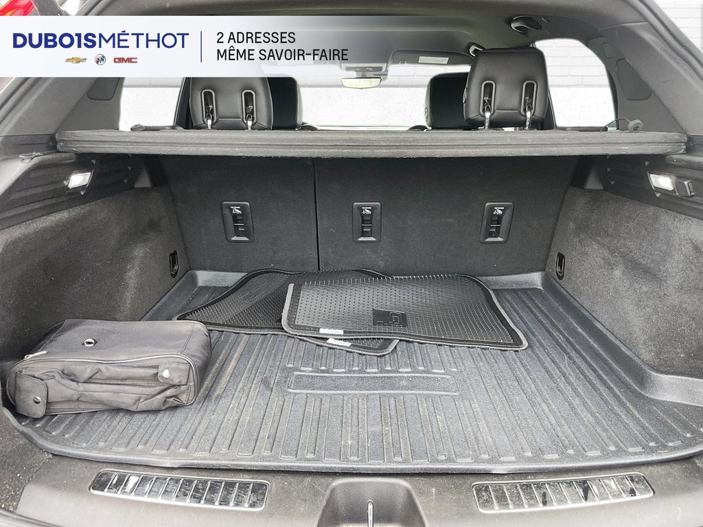 Cadillac XT4 AWD PREMIUM LUXURY, 2.0L TURBO, CUIR, AWD 2022 à Victoriaville, Québec - 12 - w1024h768px