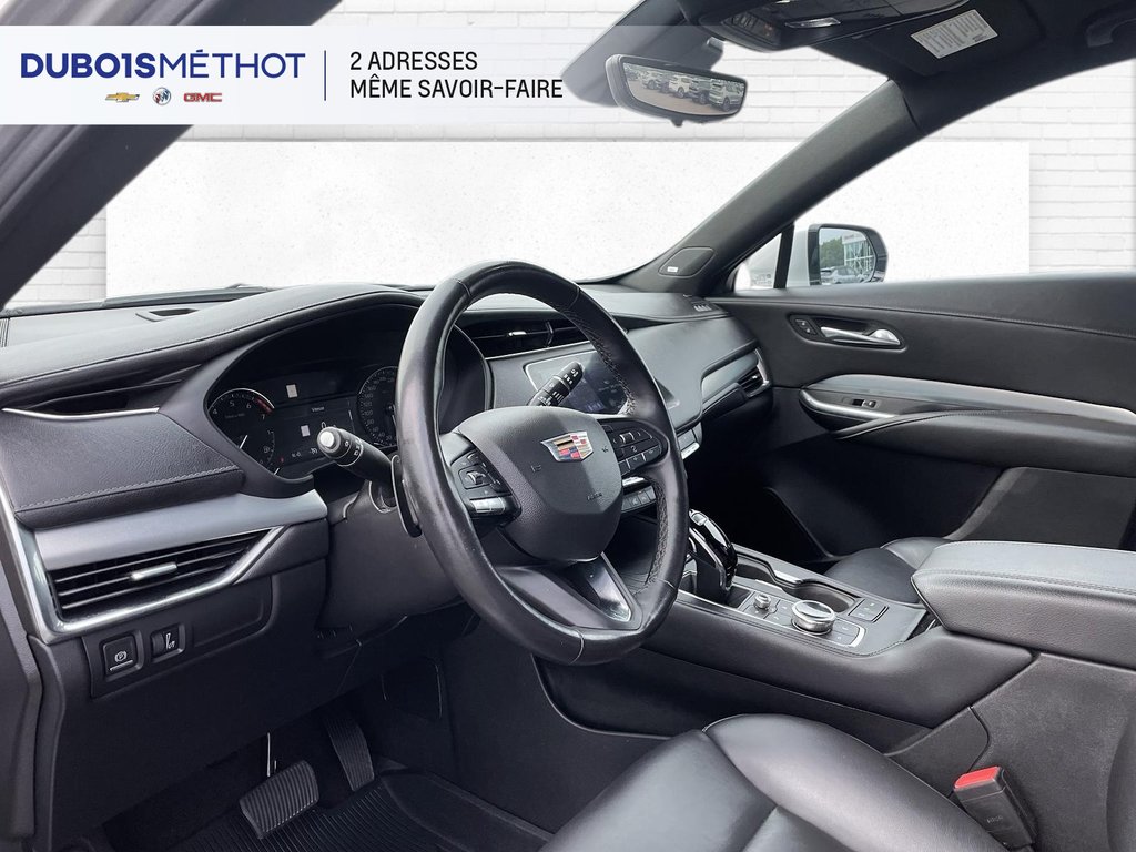 Cadillac XT4 AWD PREMIUM LUXURY, 2.0L TURBO, CUIR, AWD 2022 à Victoriaville, Québec - 20 - w1024h768px