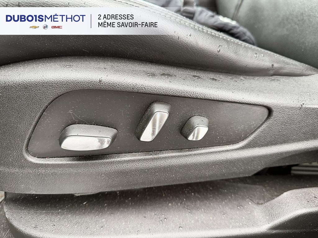 2017 Cadillac XT5 LUXURY AWD, V6 3.6L, CUIR, TOIT in Victoriaville, Quebec - 22 - w1024h768px