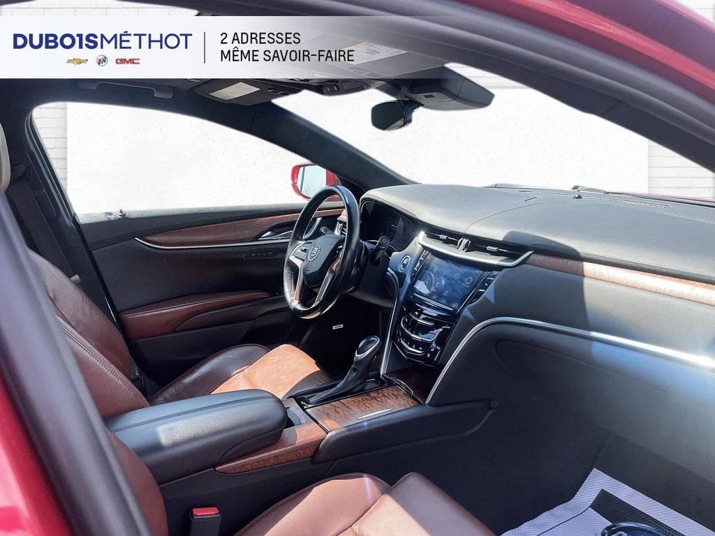 Cadillac XTS 4 AWD, LUXURY, CUIR, TOIT, V6 3.6L BERLINE!!! 2015 à Plessisville, Québec - 16 - w1024h768px