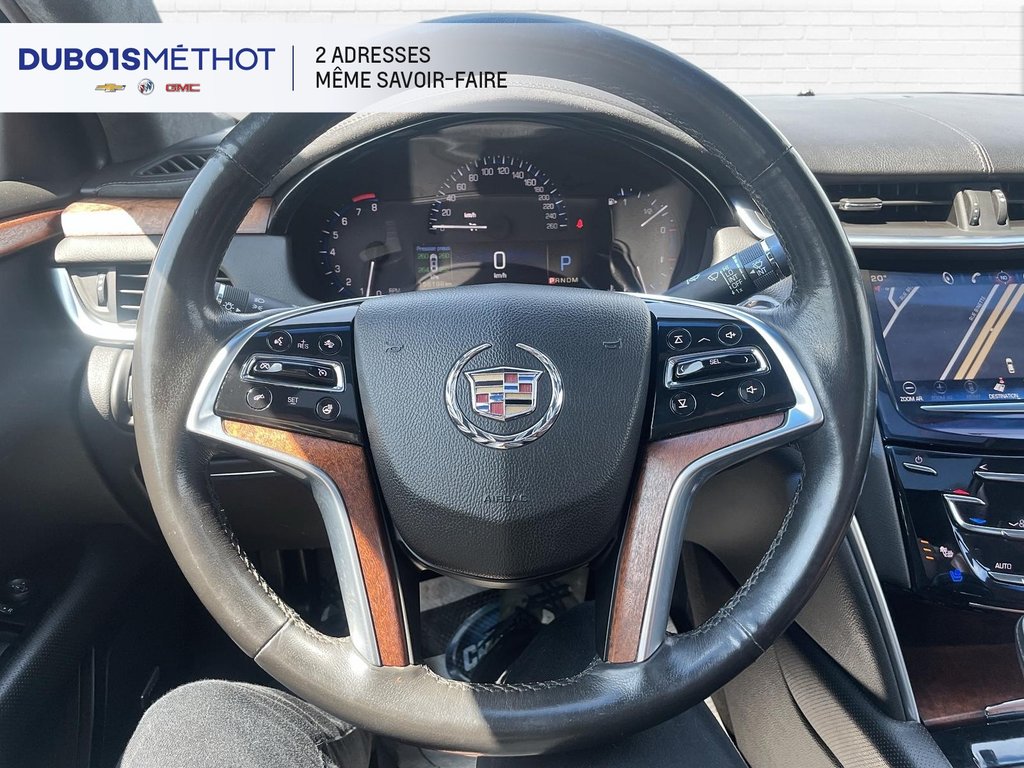 Cadillac XTS 4 AWD, LUXURY, CUIR, TOIT, V6 3.6L BERLINE!!! 2015 à Plessisville, Québec - 30 - w1024h768px