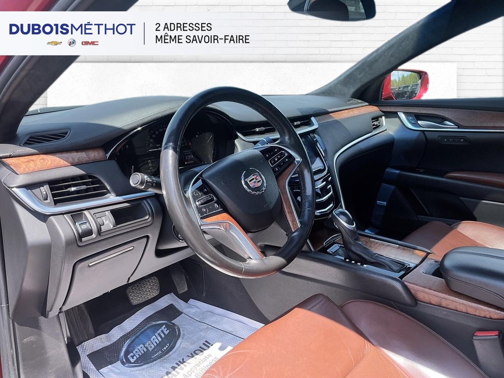 Cadillac XTS 4 AWD, LUXURY, CUIR, TOIT, V6 3.6L BERLINE!!! 2015 à Plessisville, Québec - 18 - w1024h768px