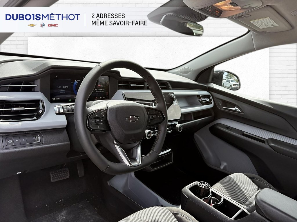 2027 Chevrolet Bolt in Victoriaville, Quebec - 4 - w1024h768px
