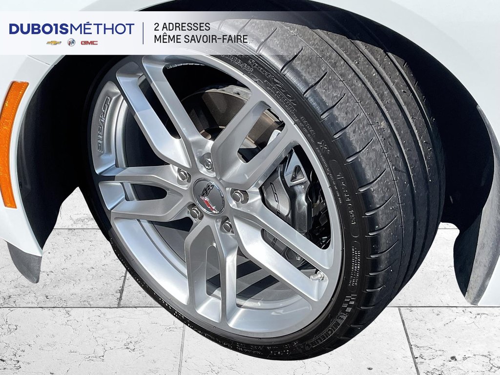 2015 Chevrolet Corvette 2LT, CONVERTIBLE, V8 6.2L, AUTOMATIQUE !!! in Plessisville, Quebec - 2 - w1024h768px