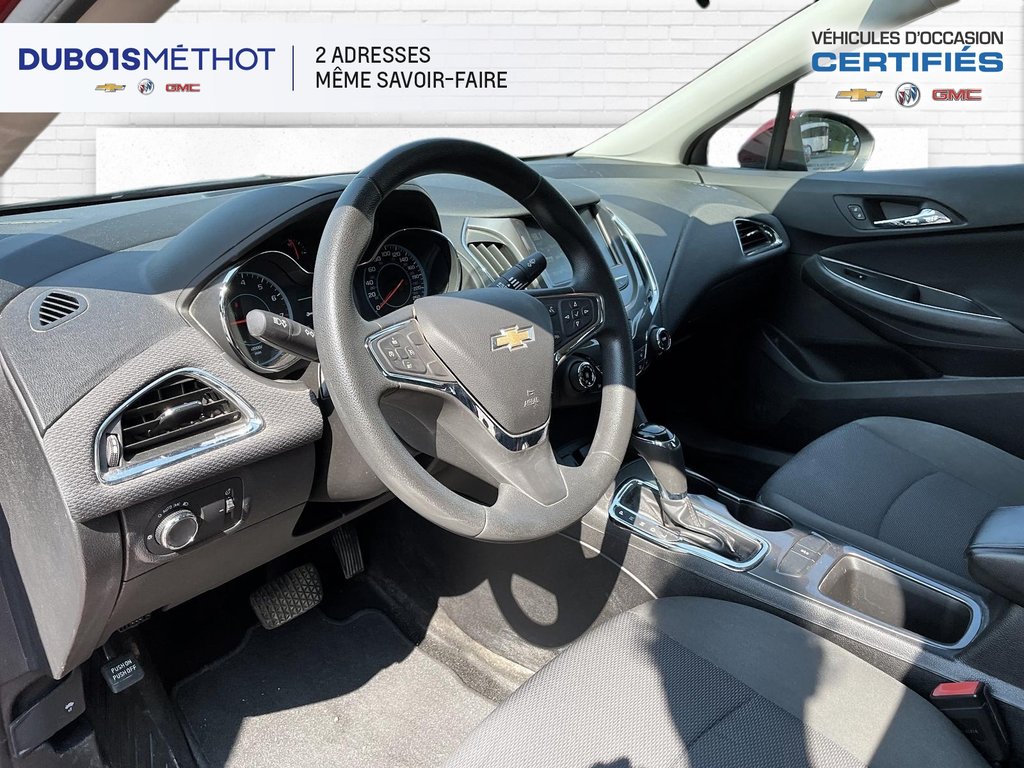 2017  Cruze LT, AUTOMATIQUE, SIEGES CHAUFFANTS, AUTOMATIQUE !! in Plessisville, Quebec - 12 - w1024h768px