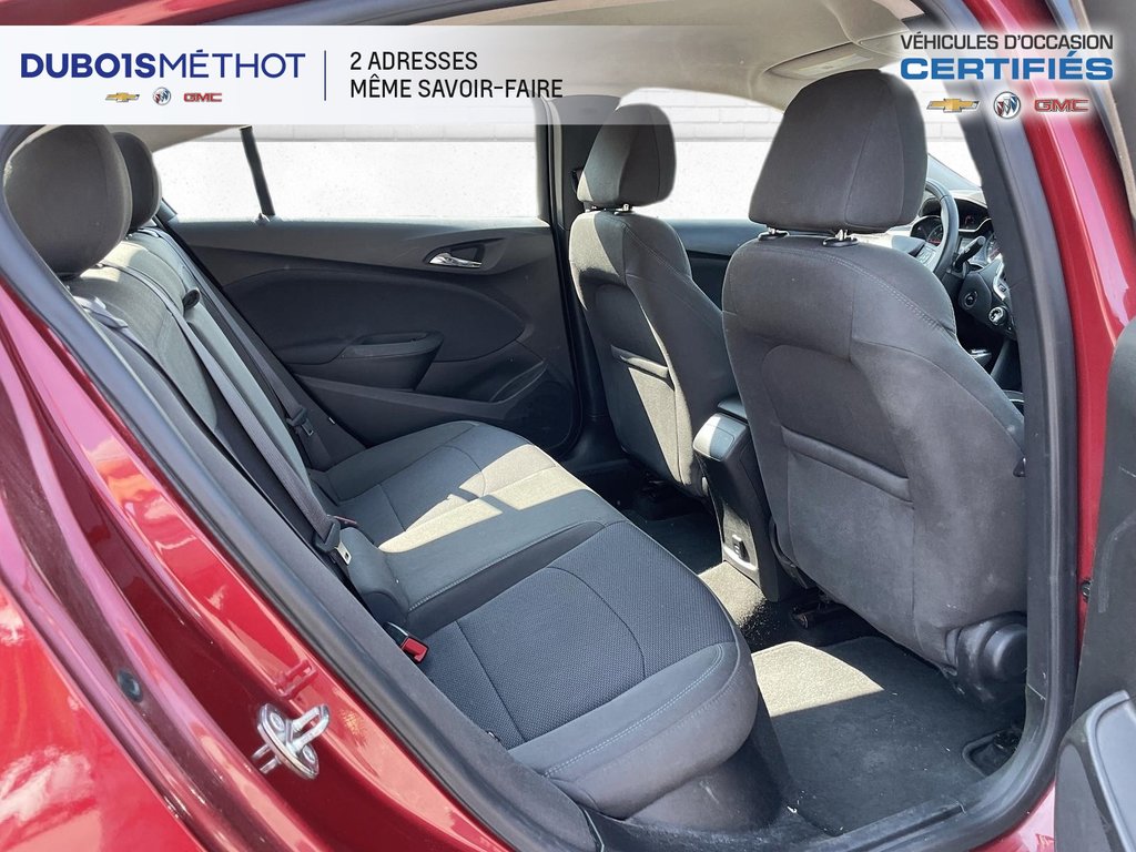 2017  Cruze LT, AUTOMATIQUE, SIEGES CHAUFFANTS, AUTOMATIQUE !! in Plessisville, Quebec - 6 - w1024h768px