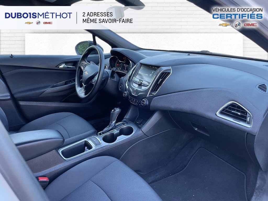 Cruze HATCHBACK LT GROUPE RS RED LINE SIEGE CHAUFFANTS ! 2018 à Plessisville, Québec - 14 - w1024h768px